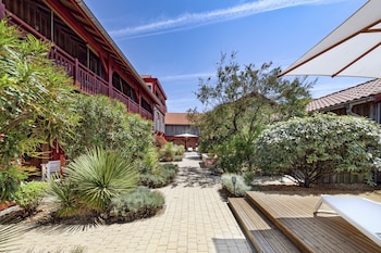 saint julien en born