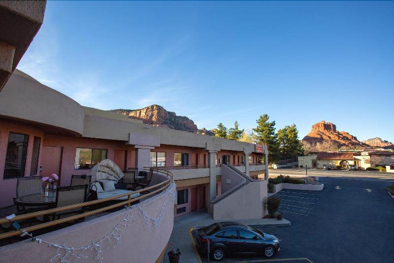 wildflower inn at bell rock