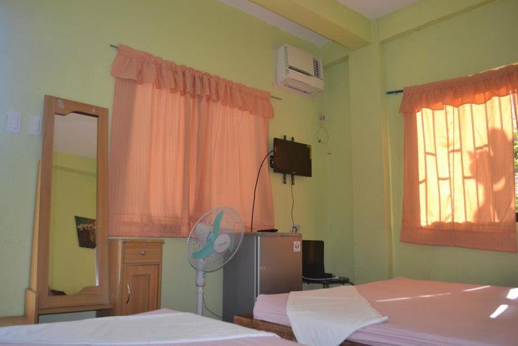 ellens resort annex