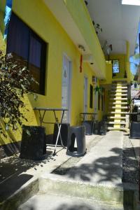 ellens resort annex