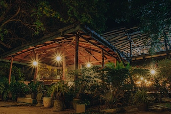 Shell Resort Arugambay,Arugam Bay>>Ampara,3 star