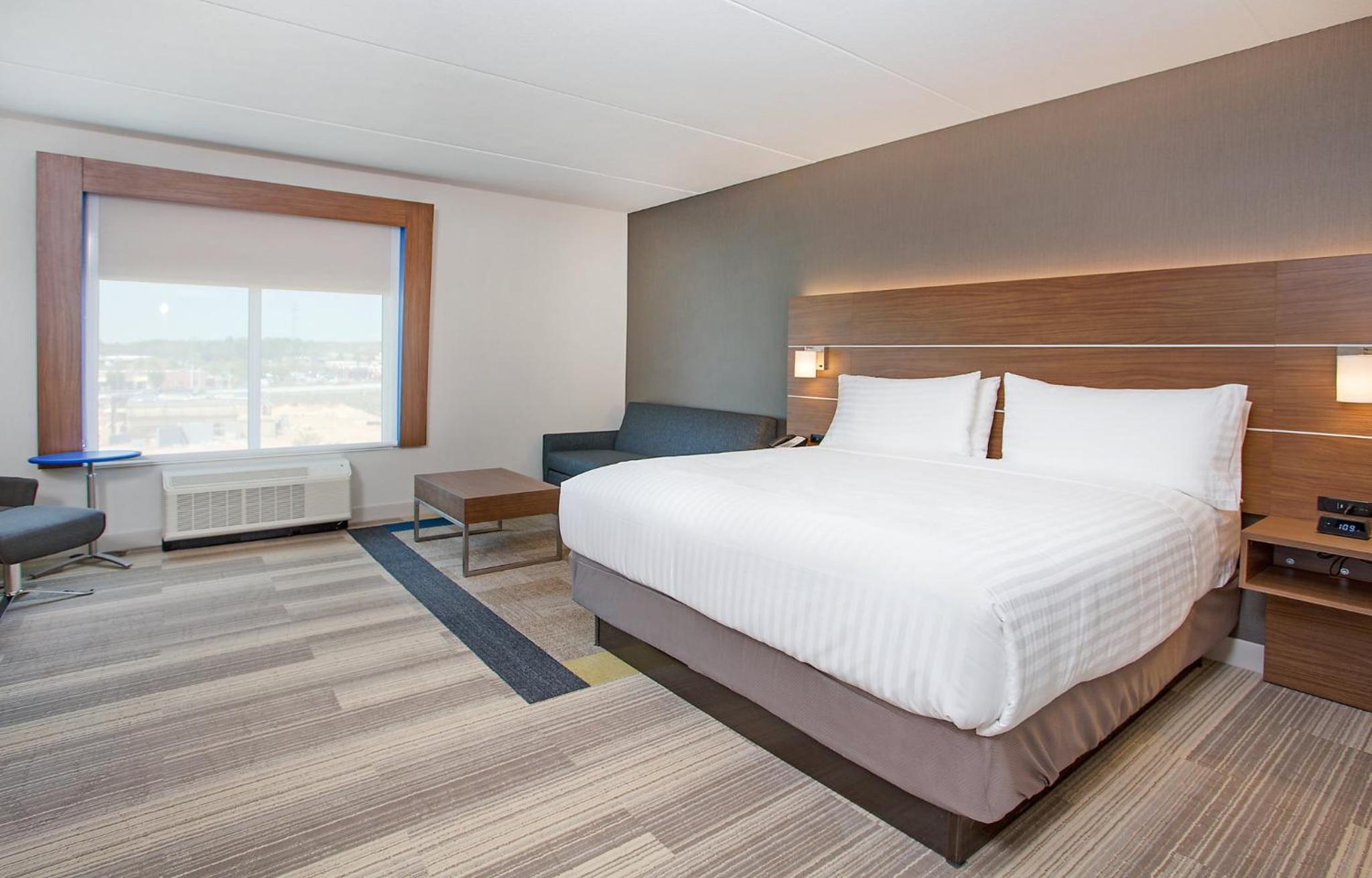 holiday inn express and suites covington by ihg