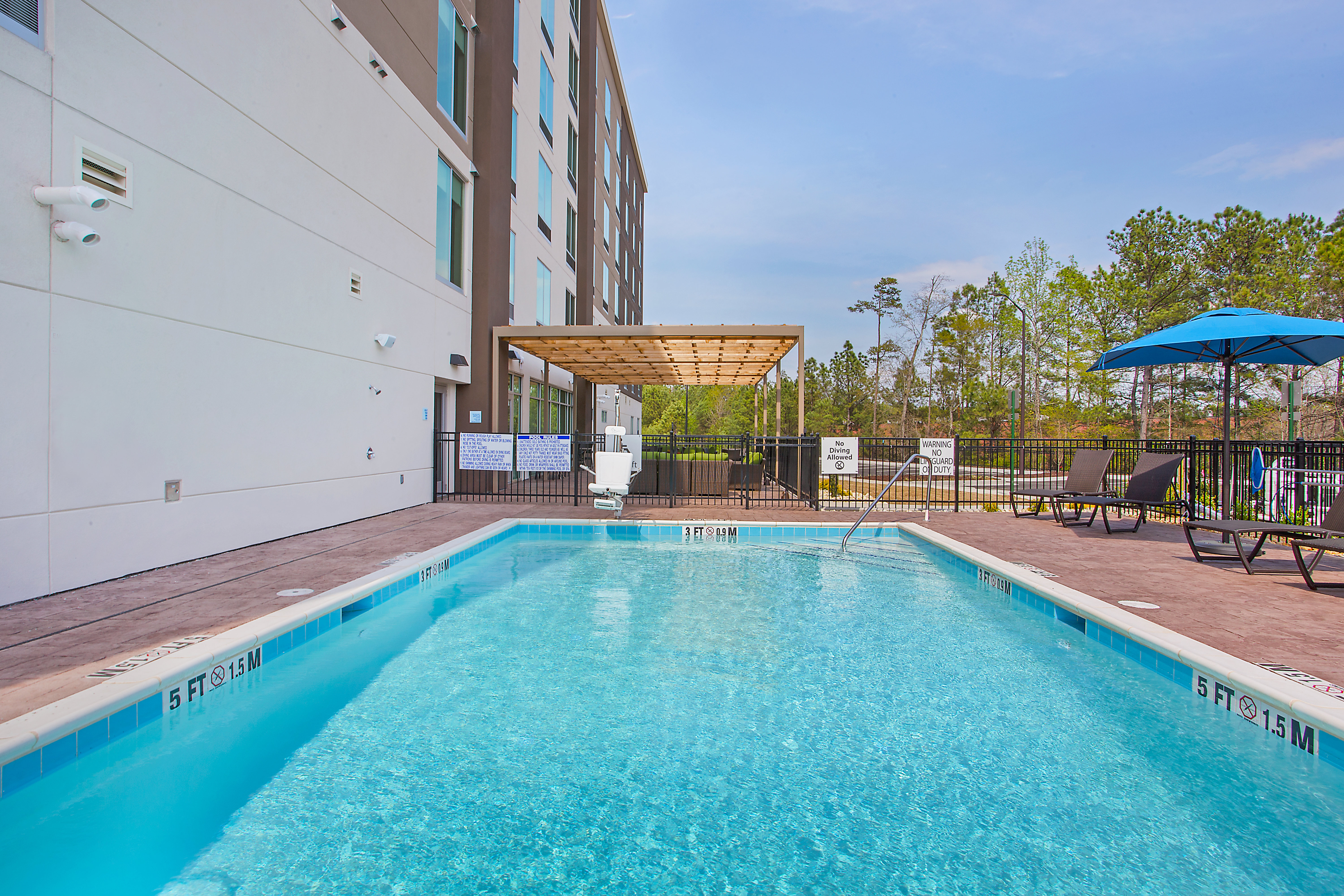 holiday inn express and suites covington by ihg
