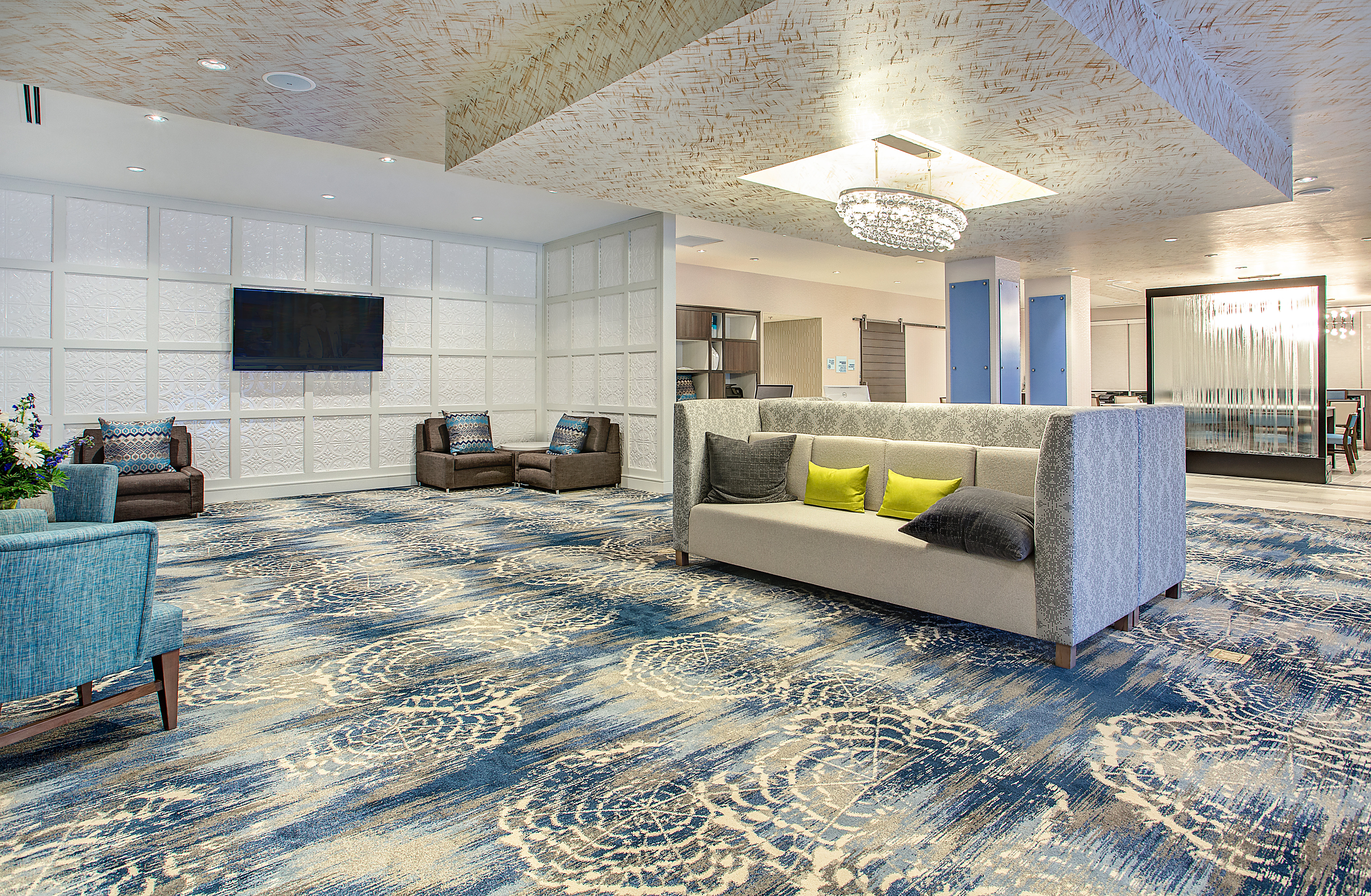 holiday inn express and suites covington by ihg