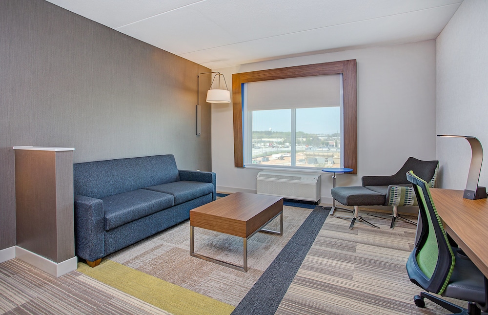 holiday inn express and suites covington by ihg