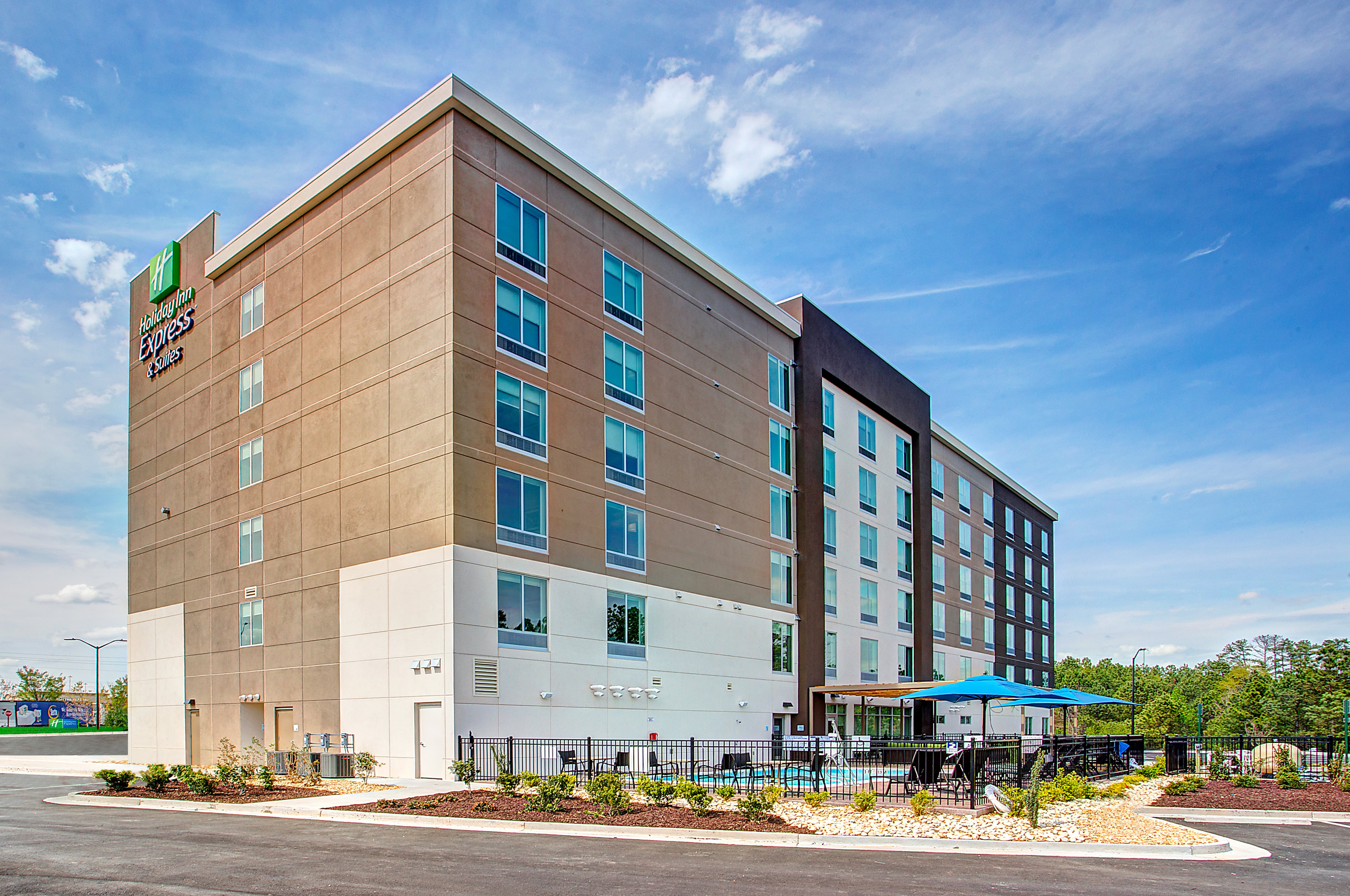 holiday inn express and suites covington by ihg
