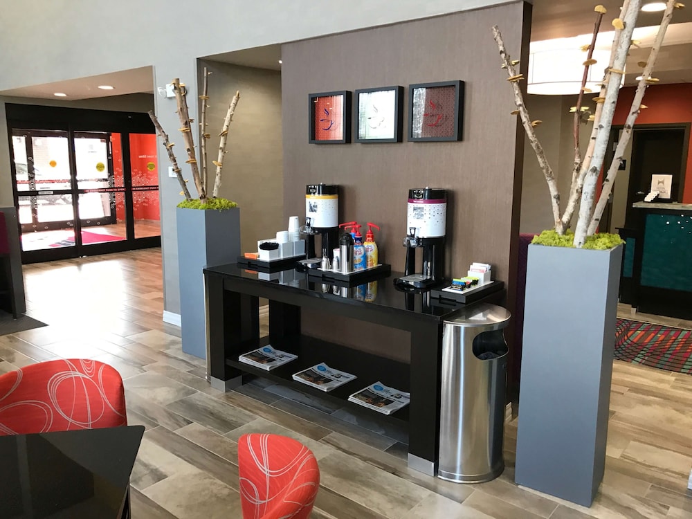 hampton inn and suites moore