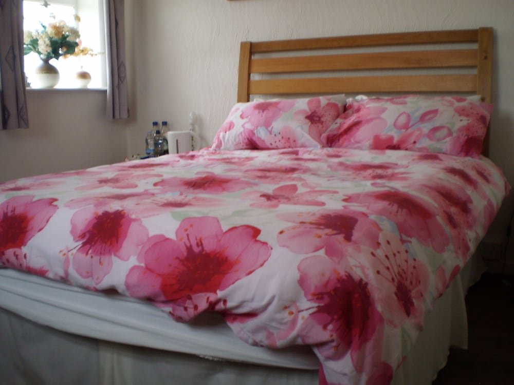 The Sportsmans Lodge,Near The Beach,3 star