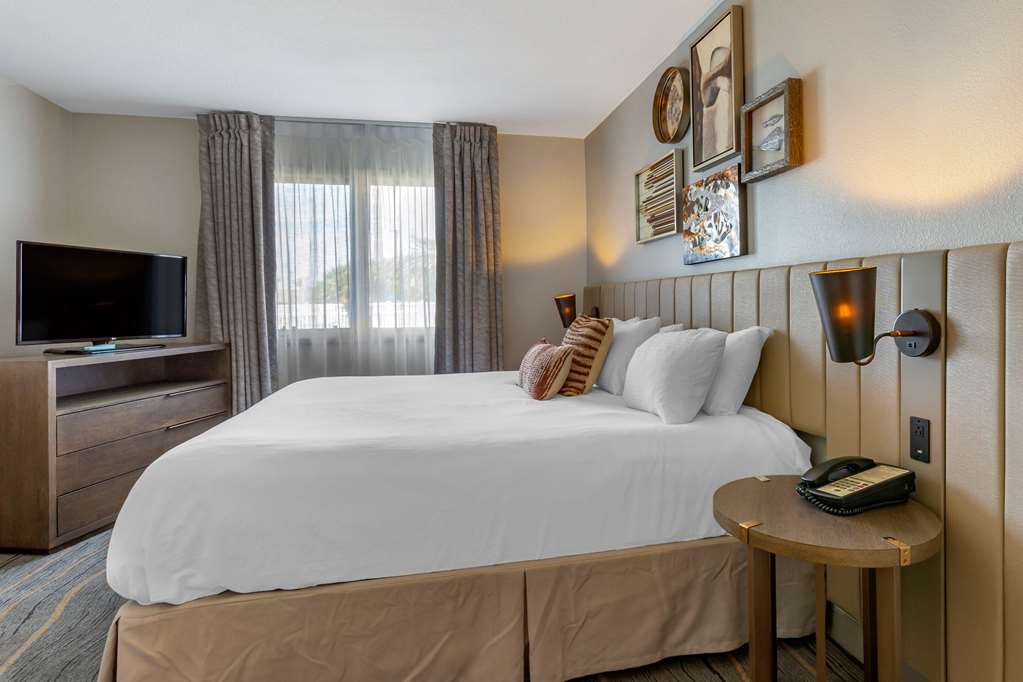 windmill suites surprise phoenix ascend hotel collection