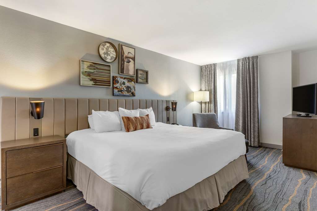 windmill suites surprise phoenix ascend hotel collection