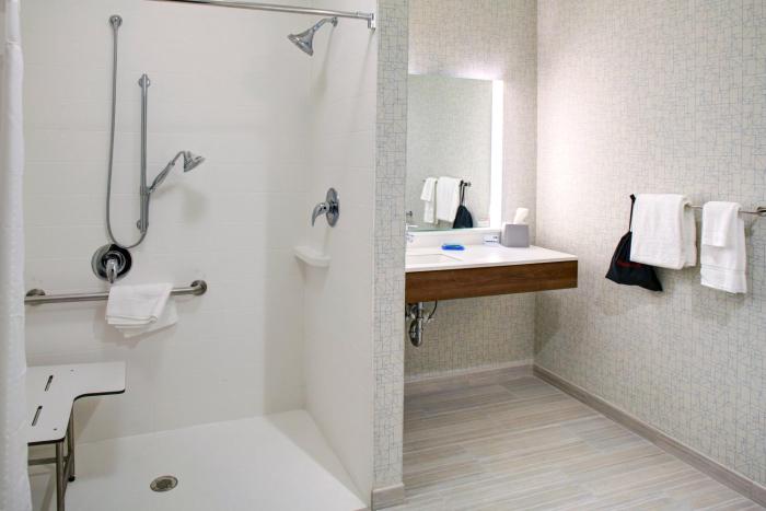 holiday inn express and suites houston nw cypressg