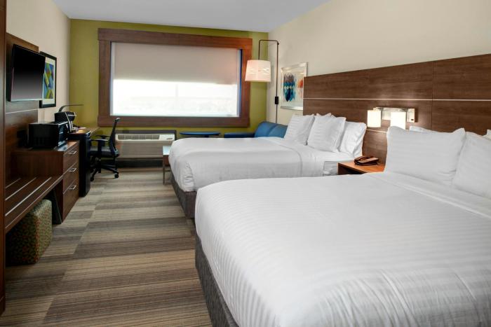 holiday inn express and suites houston nw cypressg