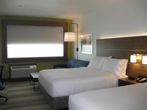 holiday inn express and suites houston nw cypressg