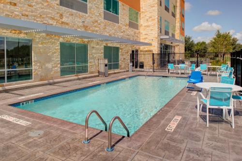 holiday inn express and suites houston nw cypressg
