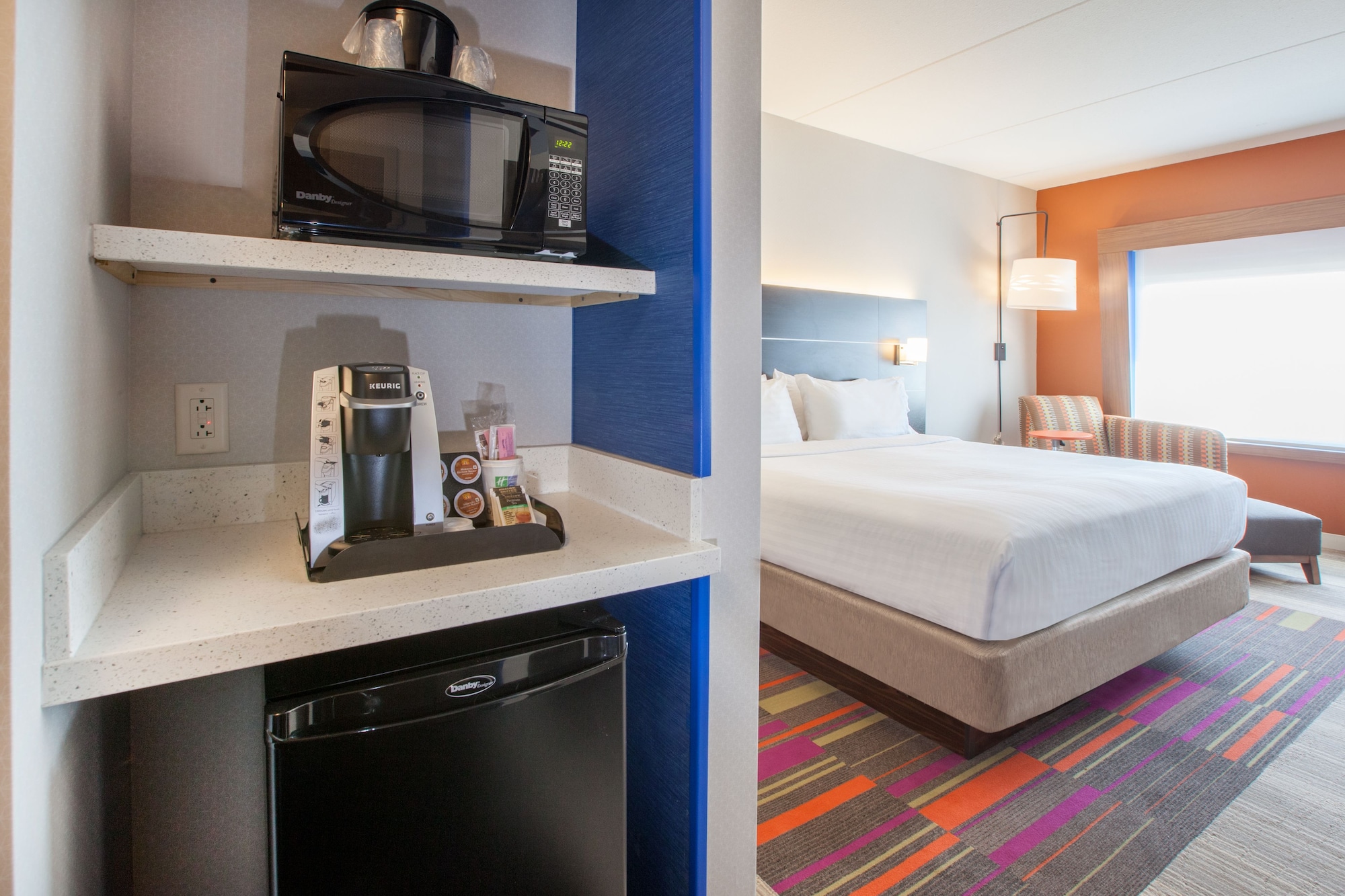 holiday inn express suites indianapolis ne noblesv