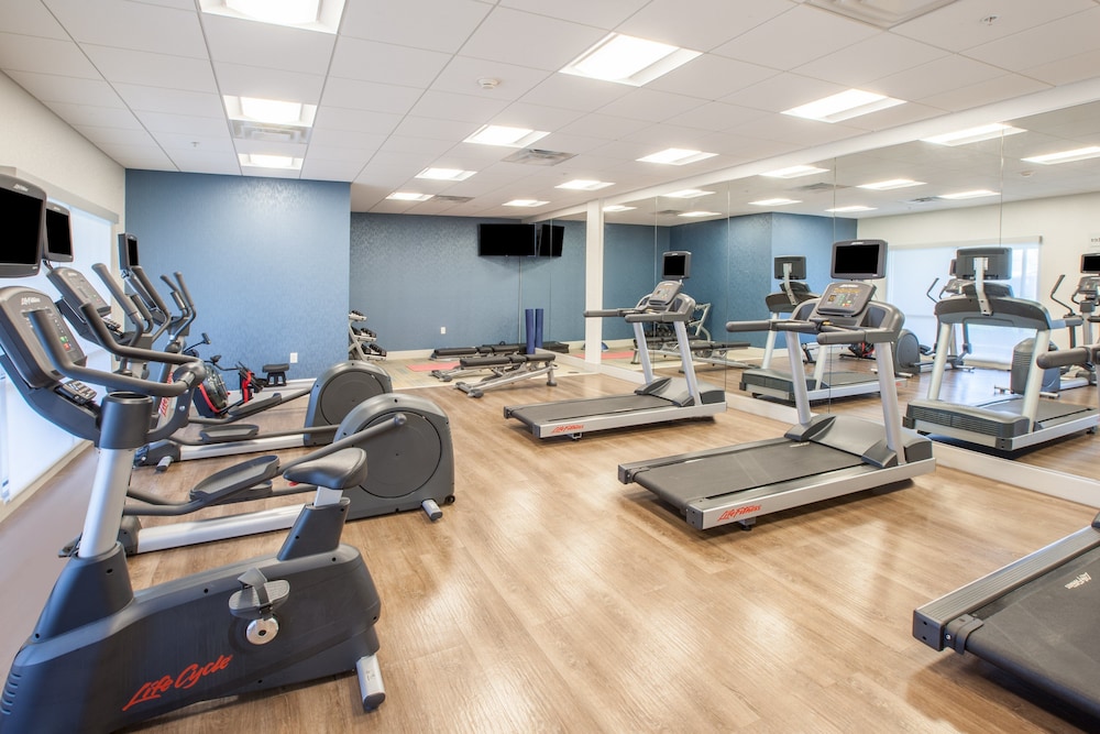 holiday inn express suites indianapolis ne noblesv
