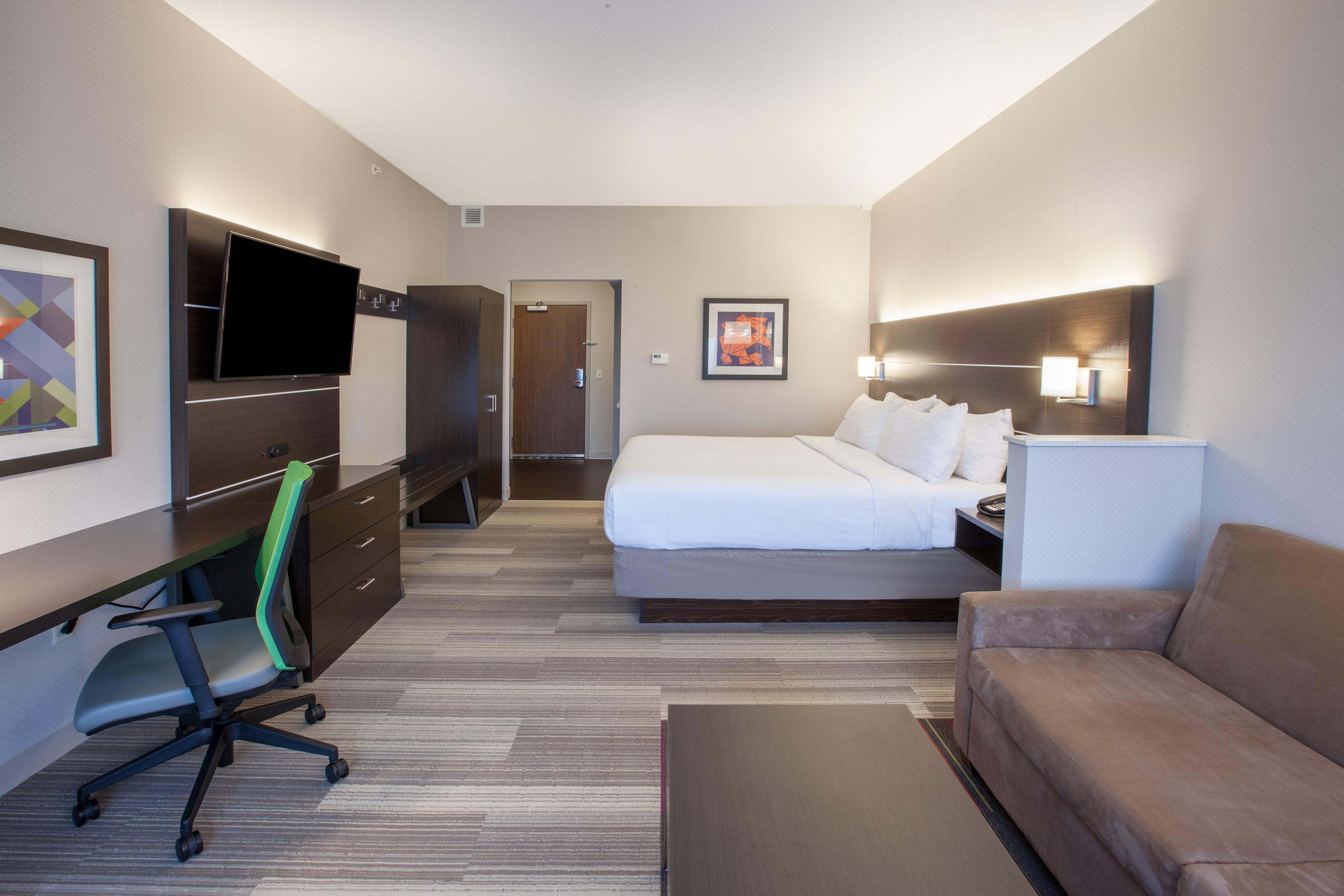 holiday inn express suites indianapolis ne noblesv