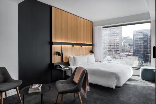 Hotel Monville,Near Notre Dame Basilica,4 star
