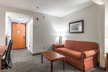 wingate by wyndham vienna parkersburg marietta