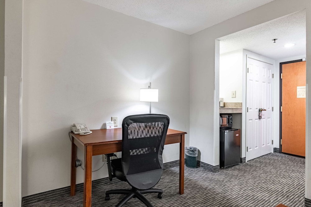 wingate by wyndham vienna parkersburg marietta