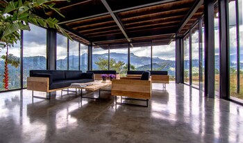 santani wellness kandy