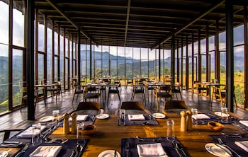 santani wellness kandy