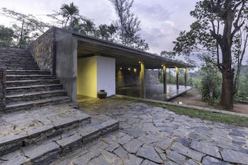 santani wellness kandy