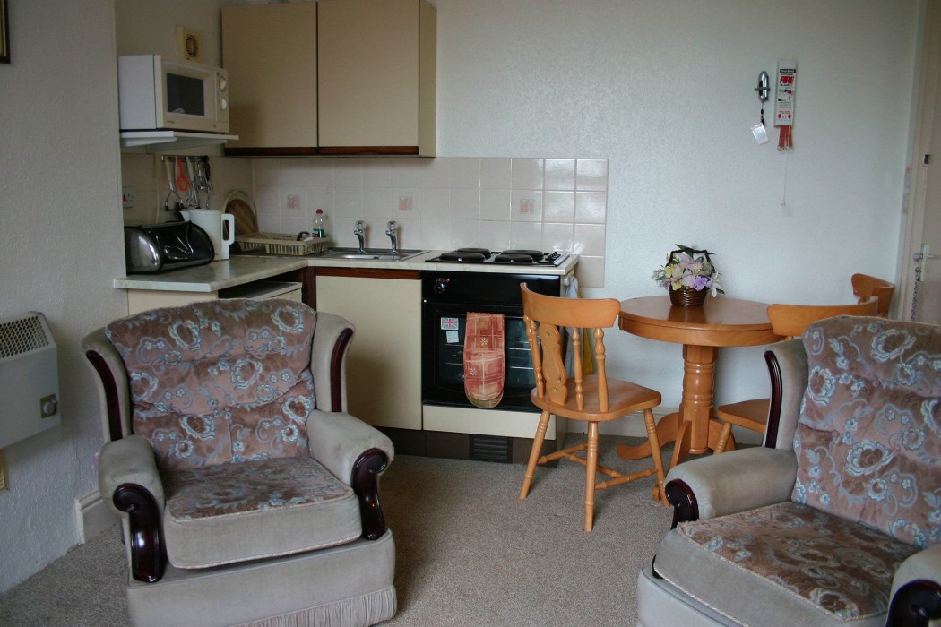 lyndene holiday apartments