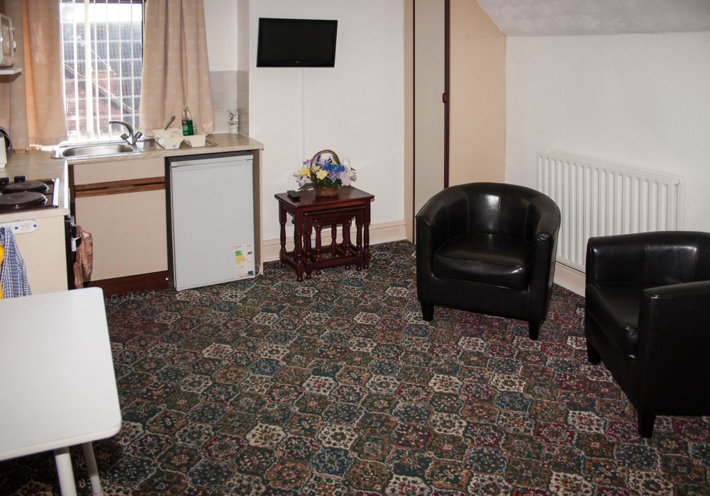 lyndene holiday apartments