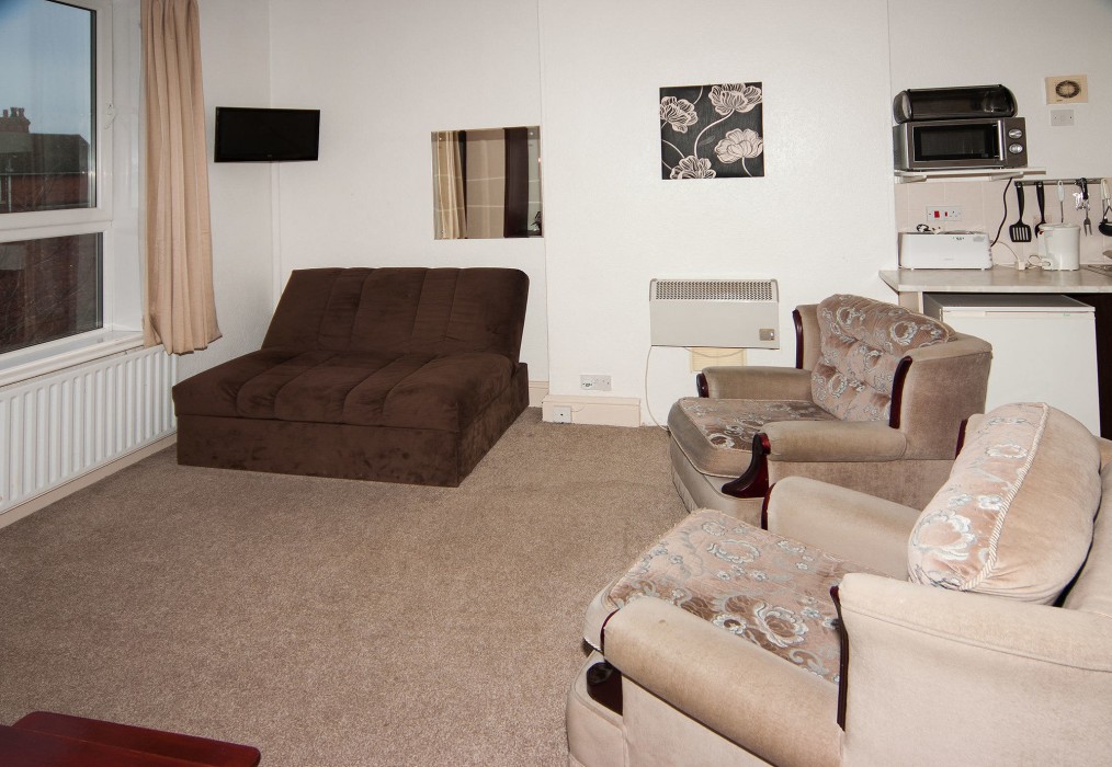 lyndene holiday apartments