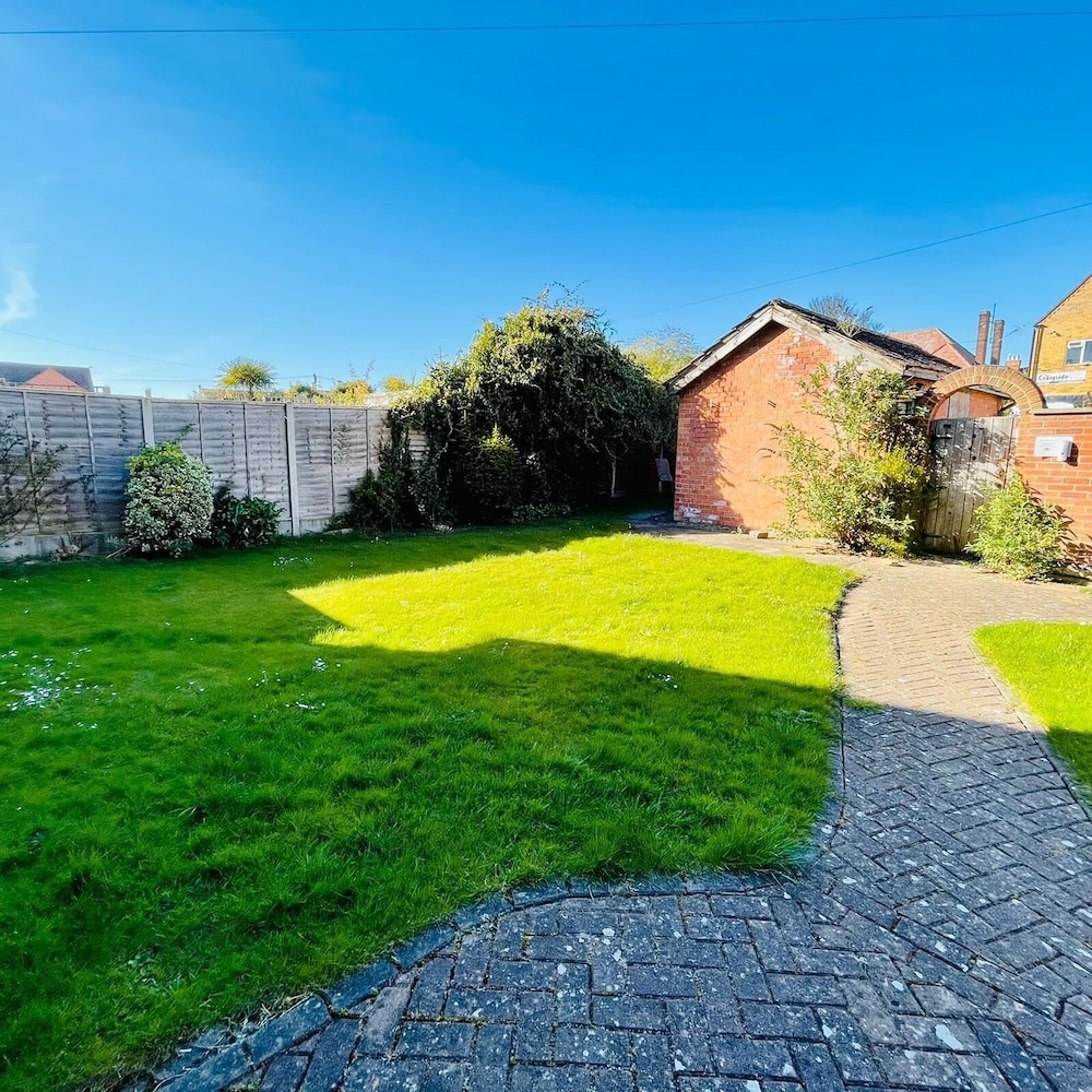 lyndene holiday apartments