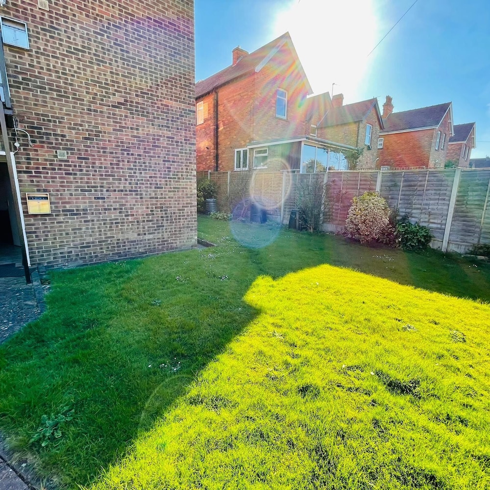 lyndene holiday apartments