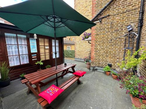 monopoly accommodations