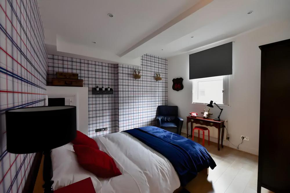 monopoly accommodations