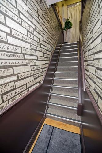 monopoly accommodations