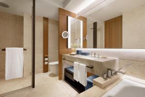kerry hotel hong kong by shangri la