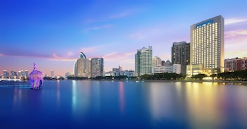lakeside hotel xiamen airline