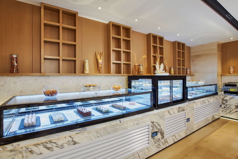 lakeside hotel xiamen airline