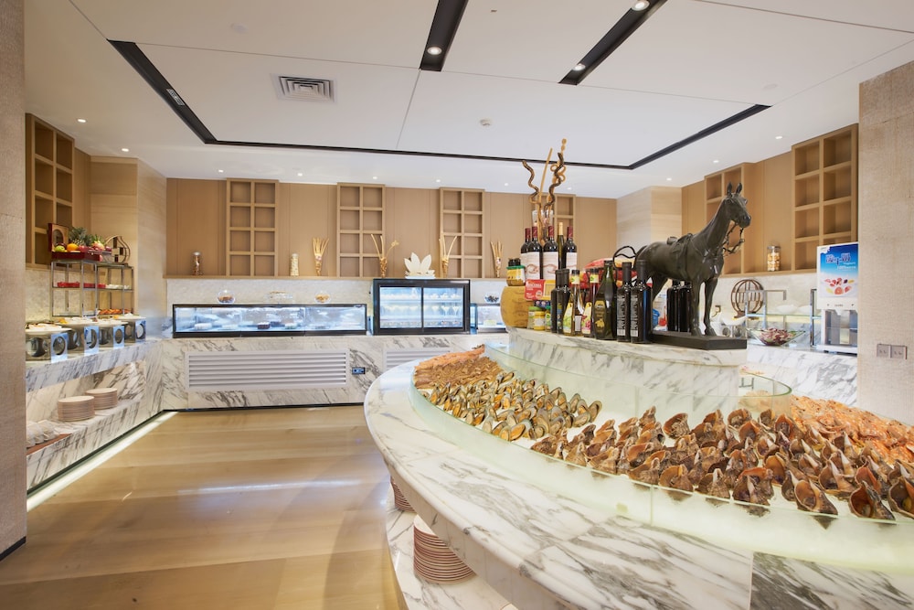 lakeside hotel xiamen airline