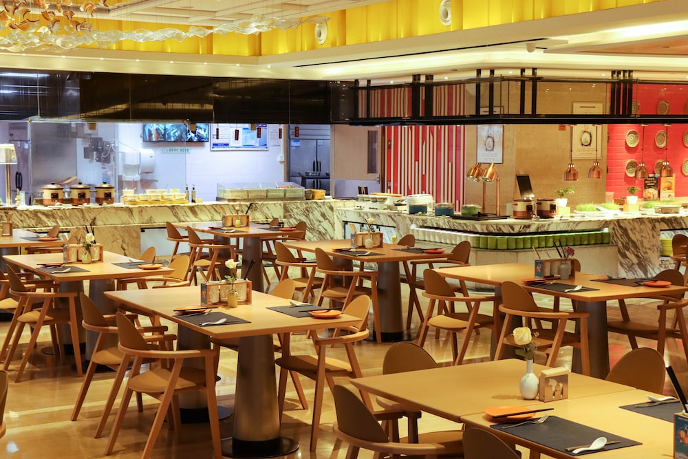 lakeside hotel xiamen airline