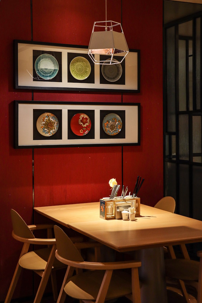 lakeside hotel xiamen airline