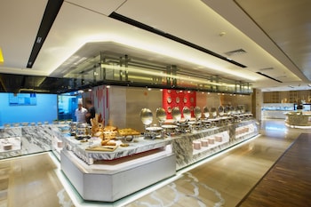 lakeside hotel xiamen airline