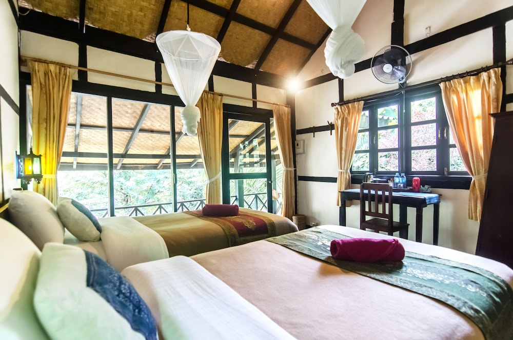 hillside nature lifestyle lodge