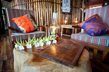 manafiafy beach and rainforest lodge