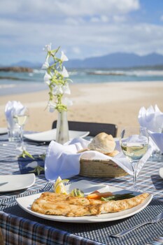 manafiafy beach and rainforest lodge