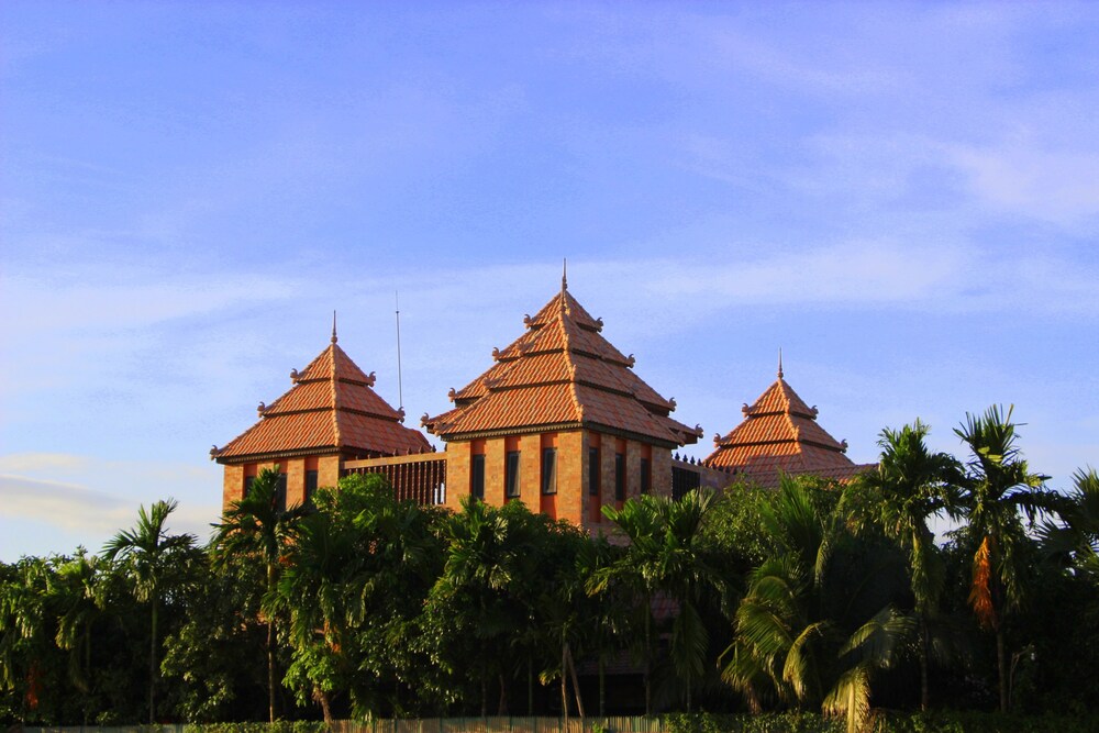 model residence and spa