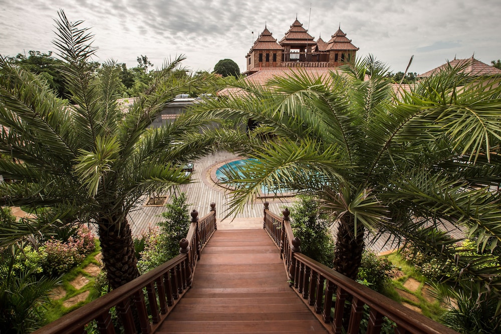 model residence and spa