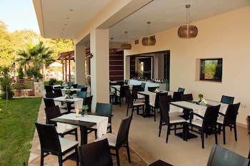 riviera perdika hotel