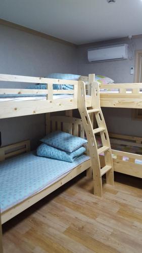 The 1St Andong Hostel,Andong-Si>>Andong,2 star