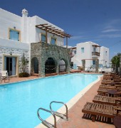 zefi hotel and suites
